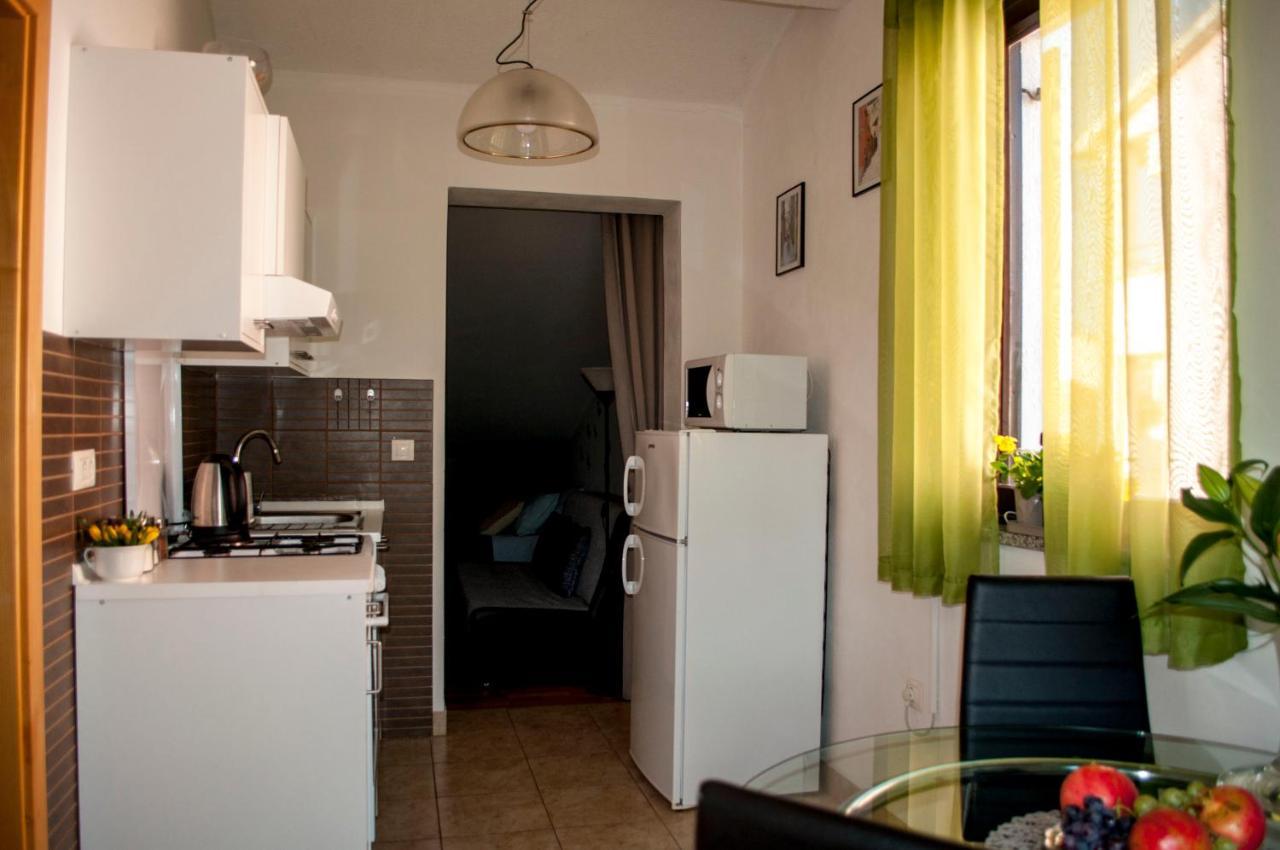 Apartment Rosa 2 Ровинь Экстерьер фото