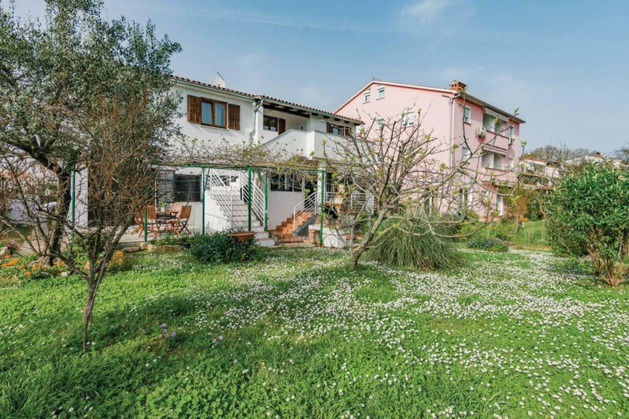 Apartment Rosa 2 Ровинь Экстерьер фото
